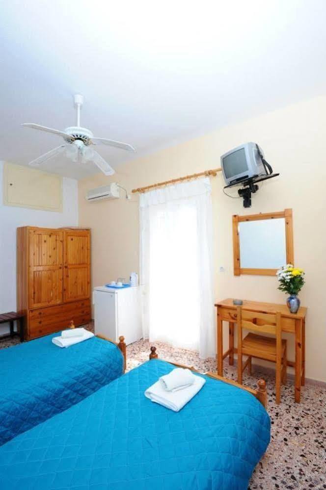 Villa Kavallaris & Apartments 메사리아 외부 사진