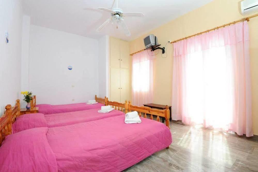 Villa Kavallaris & Apartments 메사리아 외부 사진
